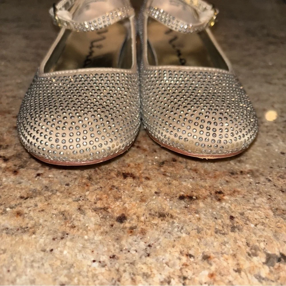NINA ZELIA sparkly wedding shoes Size 9